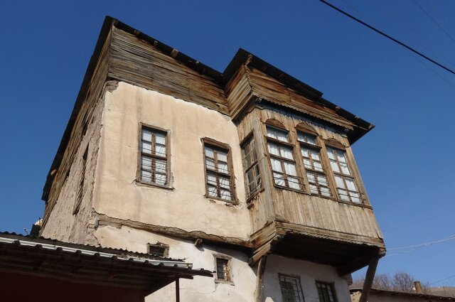 یکی از ۱۷ عمارت تاریخی الازیغ در شرق ترکیه