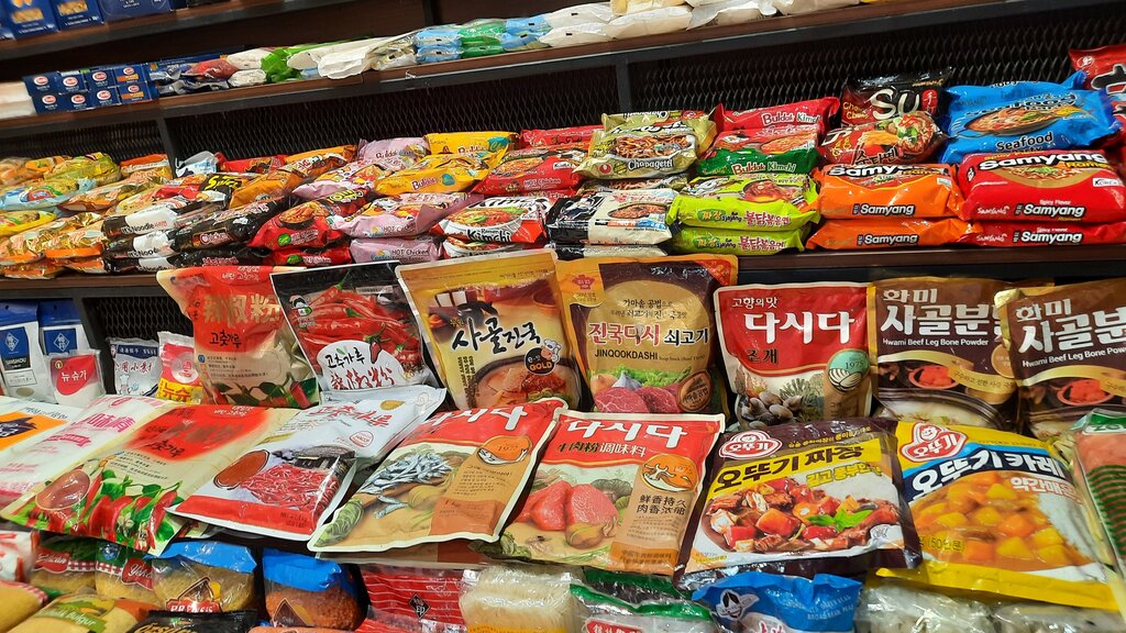 بازار خوراکی های عجیب و غریب چینی ها در ایران 
