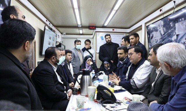 دادستان تهران در محل آتش سوزی خیابان طالقانی حاضر شد