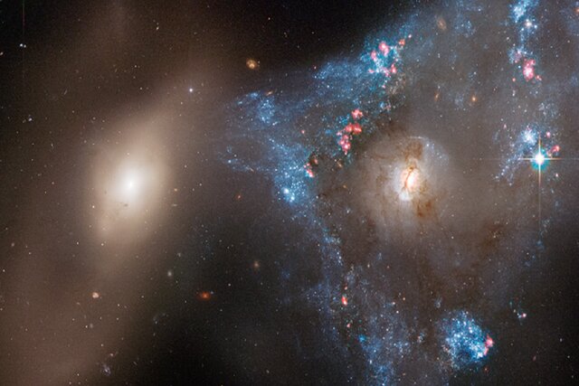 جدیدترین تصویر هابل از برخورد کهکشان ها
