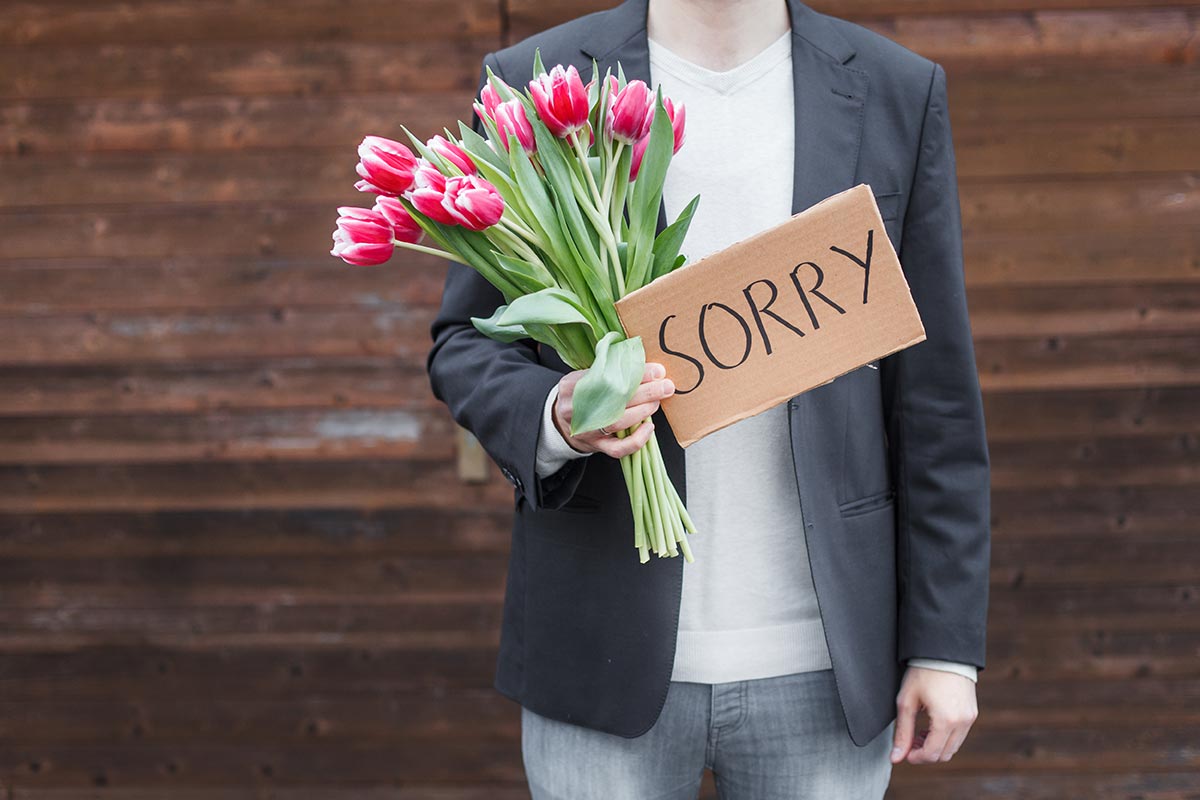 حقیقت مهمی که درباره عذر خواهی از همسر نمیدونی